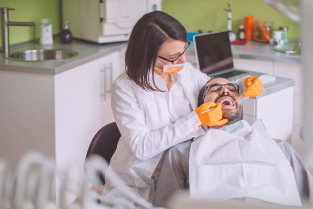 Best Broken or Cracked Tooth Emergency Dentist in Reedspt, OR